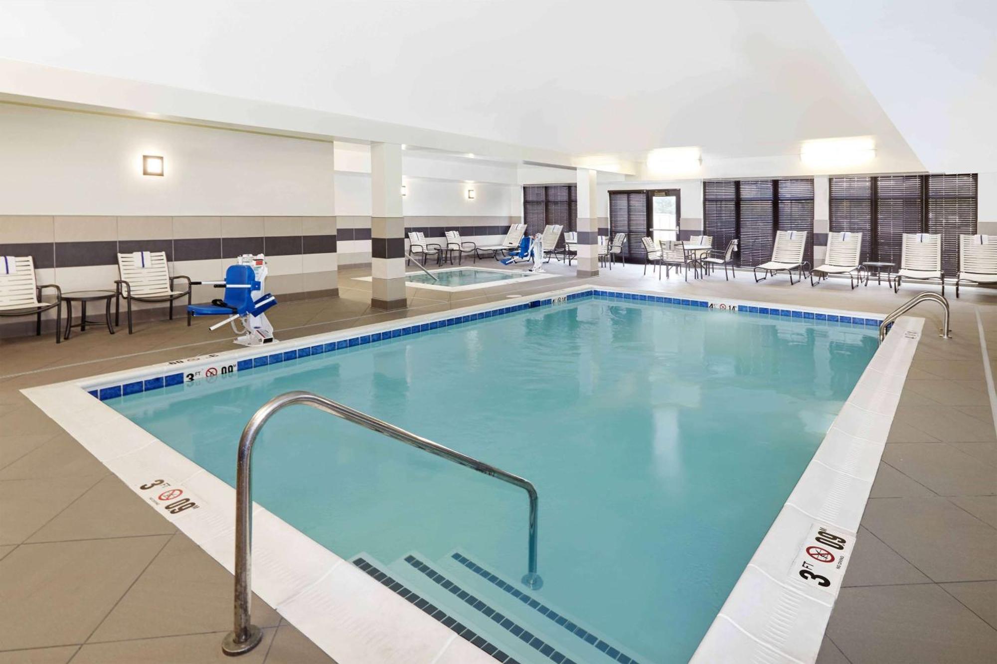 Homewood Suites By Hilton Munster Exteriör bild